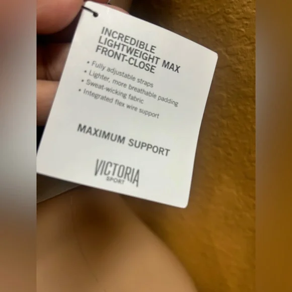 Victoria Black Zip-Front Sports Bra - Picture 5 of 7